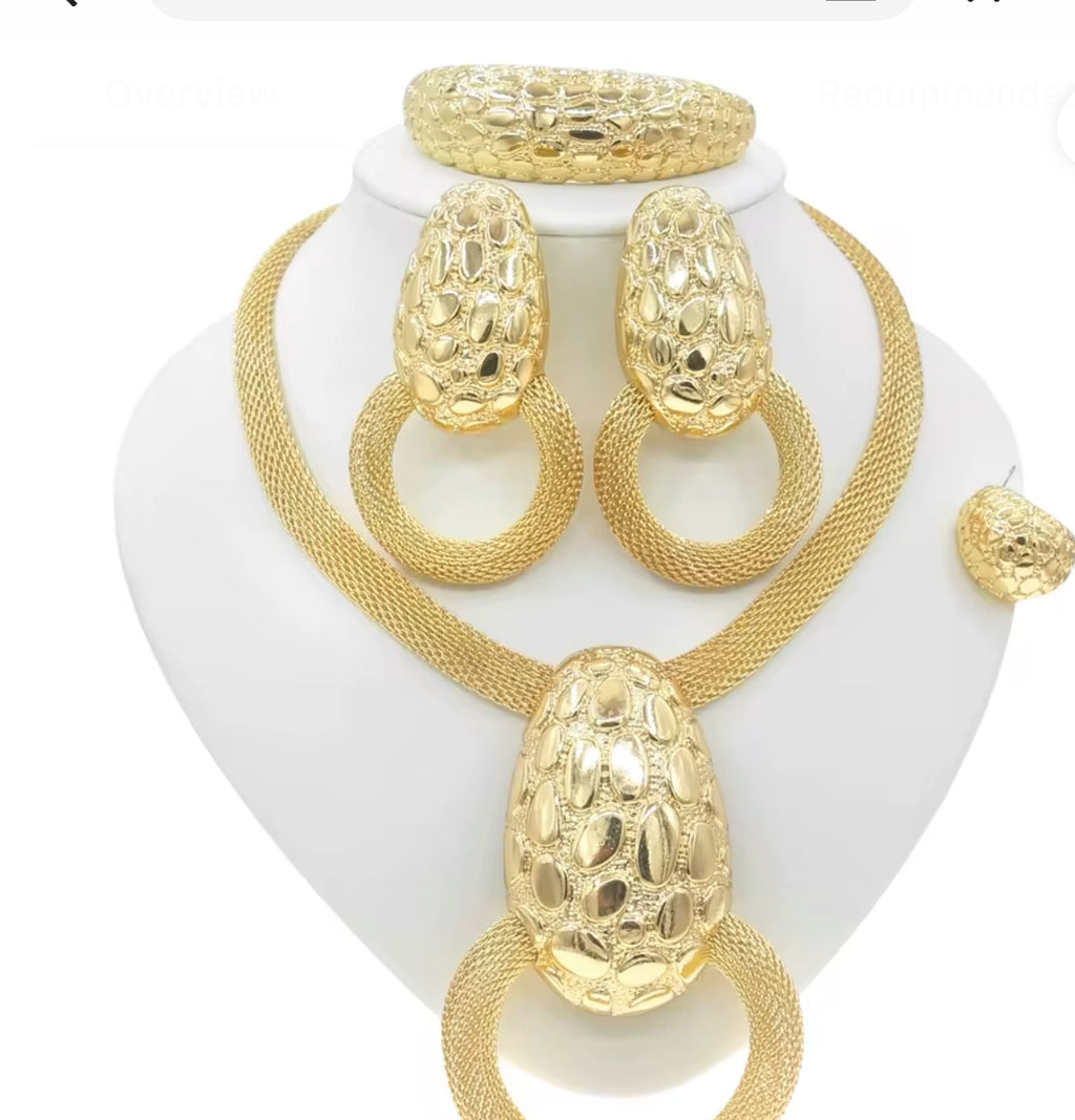 Golden Majesty Statement Jewelry Set