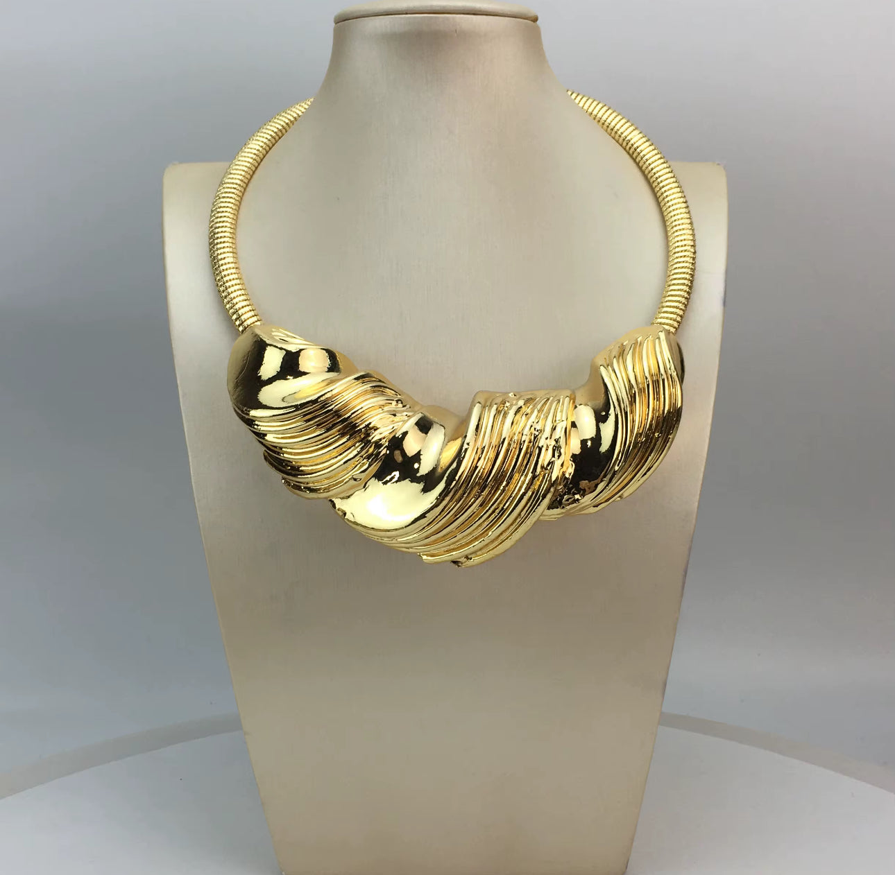 Royal Gold Statement Jewelry Set