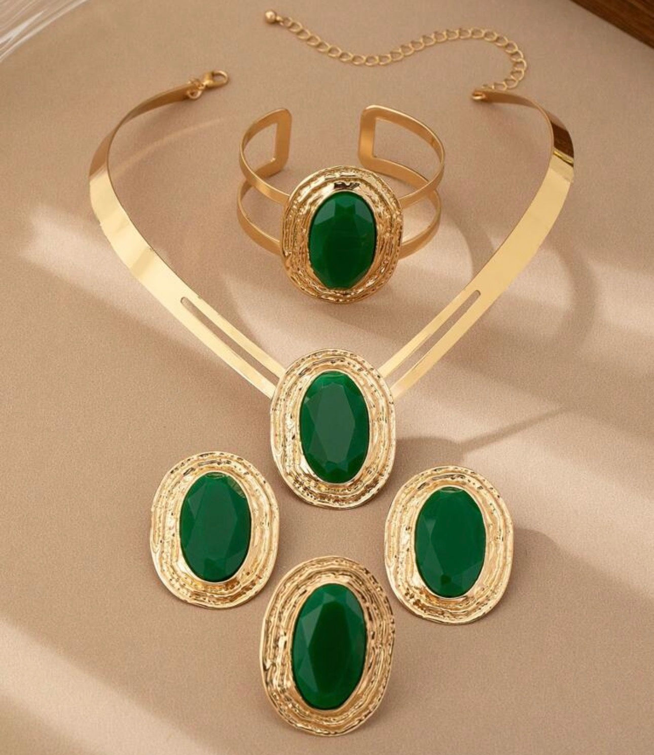 Emerald Luxe Jewelry Set