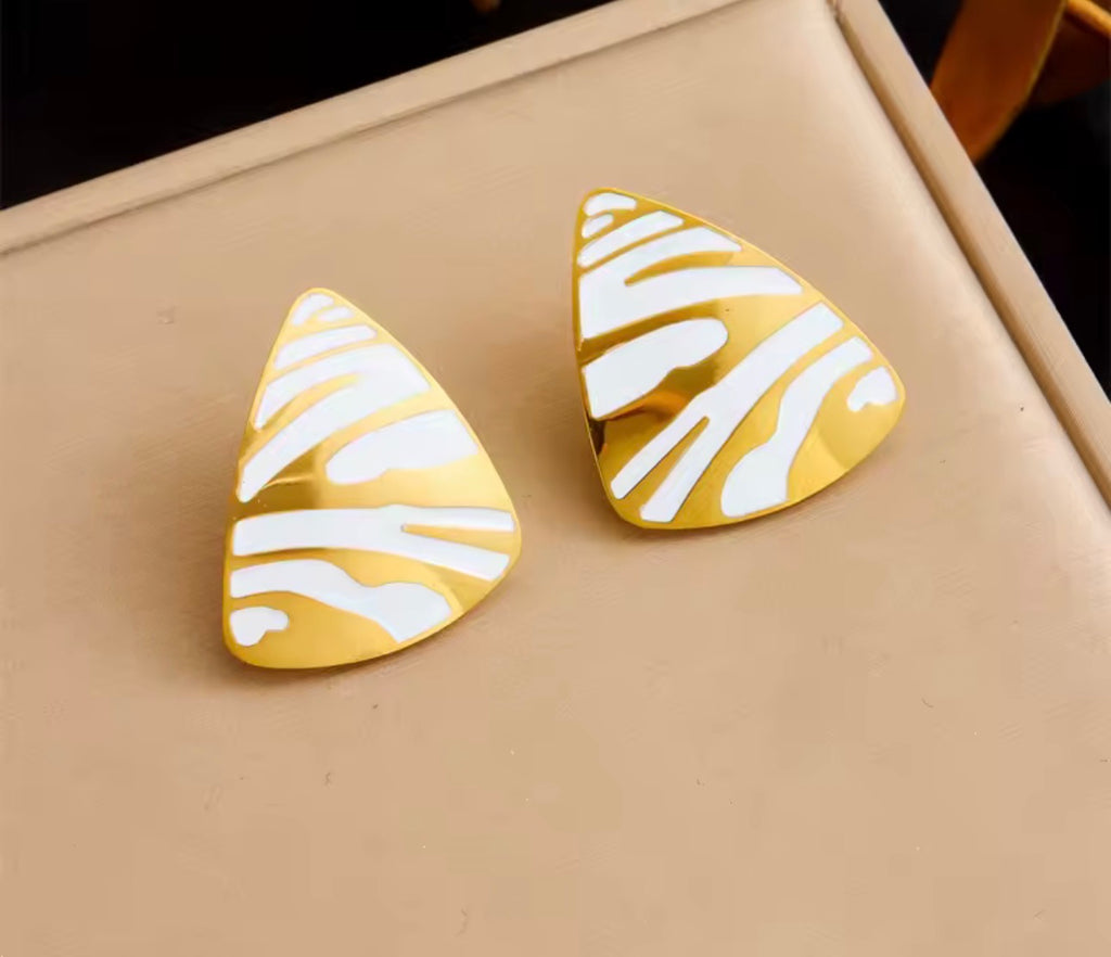 Golden Zebra Elegance Jewelry Set
