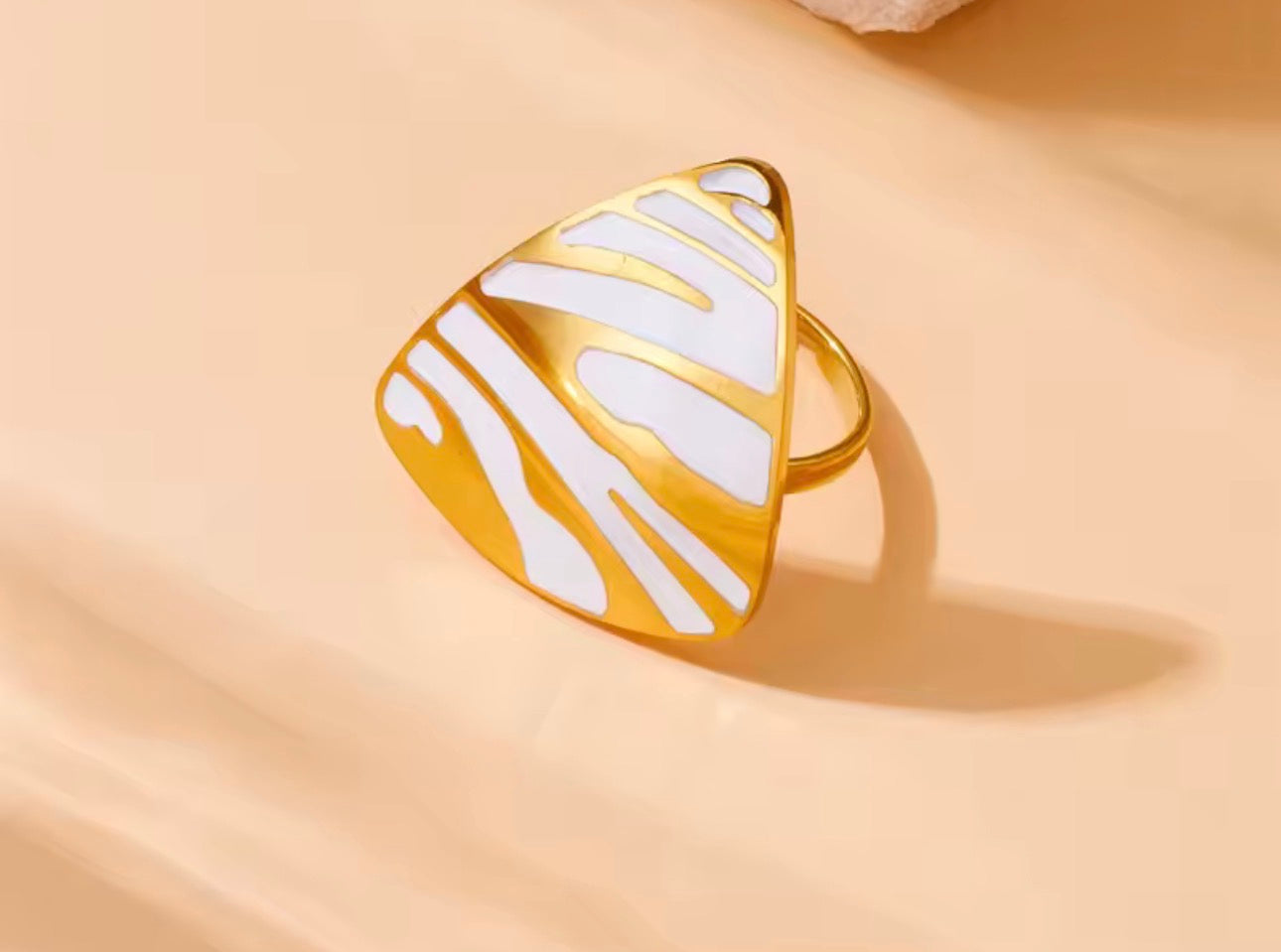 Golden Zebra Elegance Jewelry Set