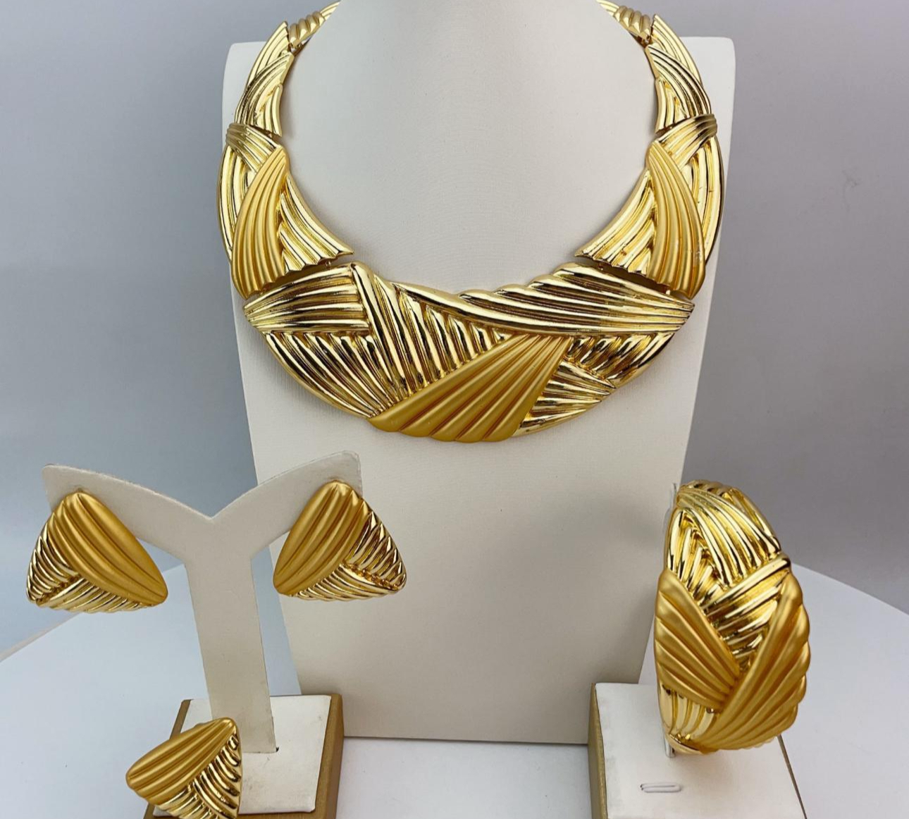 brazillan women jewelry