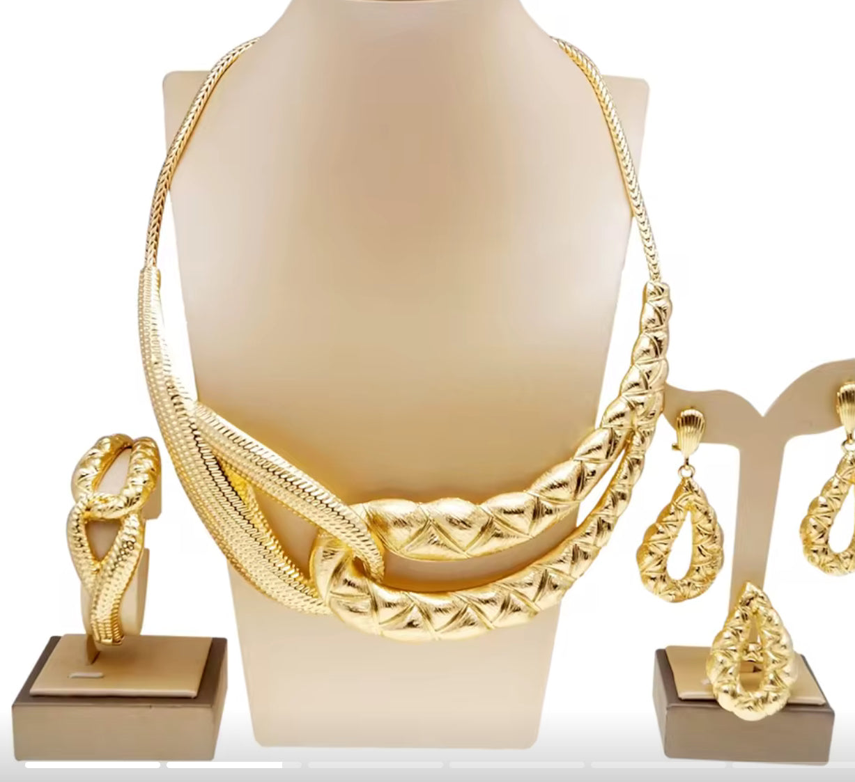 Brazilian Jewelry Set