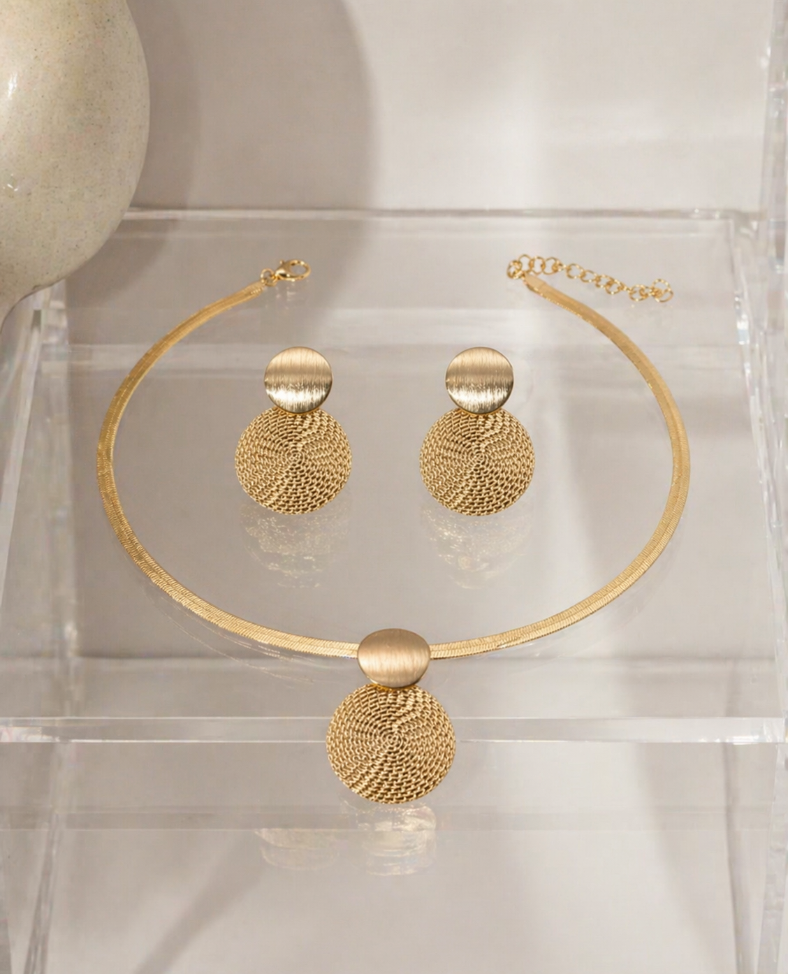 Golden Mesh Pendant Jewelry Set