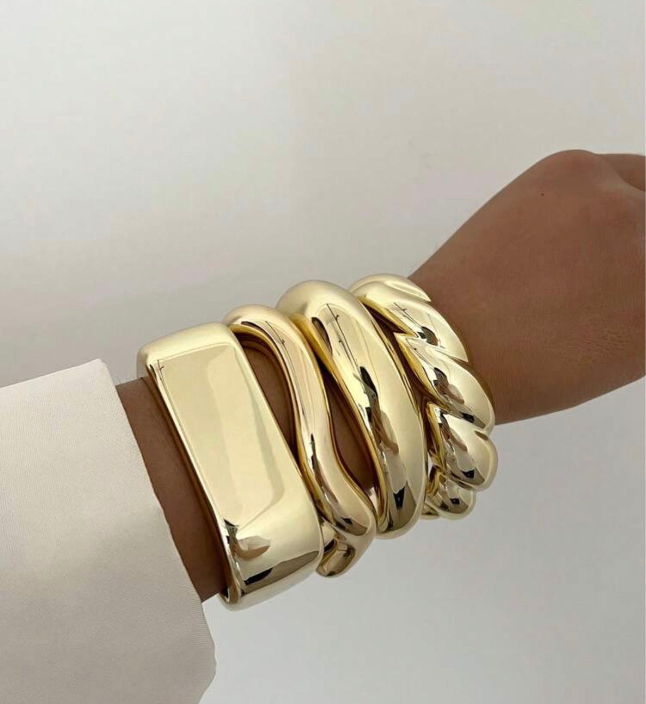 Golden Sculpted Cuff Ring Set